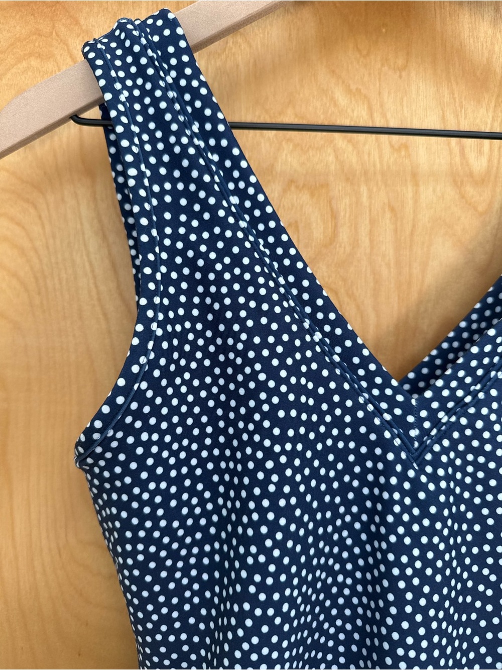 Small Abercrombie + Fitch YPB Sculpt Lux Navy Blue Polka Dot V‑Neck Dress - Picture 6 of 12